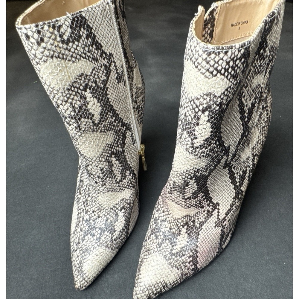 Bebe Snakeskin Booties Pointed Toe Stiletto Ankle Boots Grey Beige Y2K Sexy Sz 8